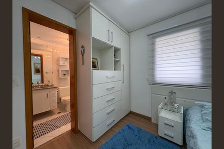 Apartamento à venda com 142m², 3 quartos e 7 vagas Apartamento à venda com 142m², 3 quartos e 7 vagasSuíte 2