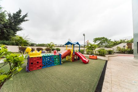 Apartamento à venda com 142m², 3 quartos e 7 vagas Apartamento à venda com 142m², 3 quartos e 7 vagasÁrea comum - Playground