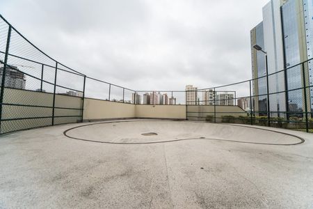 Apartamento à venda com 142m², 3 quartos e 7 vagas Apartamento à venda com 142m², 3 quartos e 7 vagasPista de skate área comum