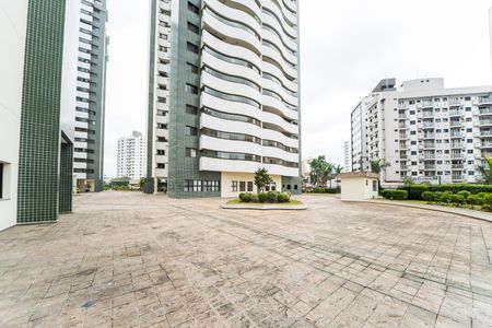 Apartamento à venda com 142m², 3 quartos e 7 vagas Apartamento à venda com 142m², 3 quartos e 7 vagasÁrea comum