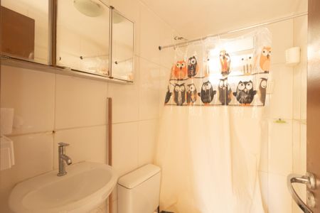 Apartamento para alugar com 54m², 2 quartos e sem vaga Apartamento para alugar com 54m², 2 quartos e sem vagaBanheiro