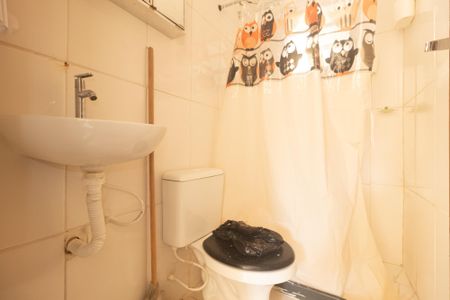 Apartamento para alugar com 54m², 2 quartos e sem vaga Apartamento para alugar com 54m², 2 quartos e sem vagaDetalhe do Banheiro