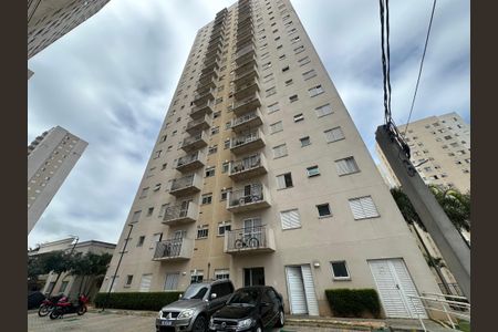 Apartamento para alugar com 55m², 2 quartos e 1 vaga Apartamento para alugar com 55m², 2 quartos e 1 vagaFachada