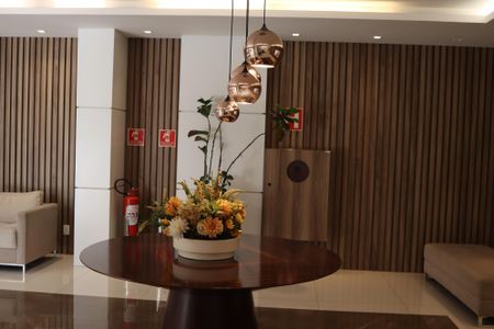 Apartamento à venda com 75m², 2 quartos e 2 vagasHall de entrada