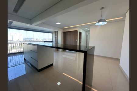 Apartamento à venda com 75m², 2 quartos e 2 vagasSala/Cozinha
