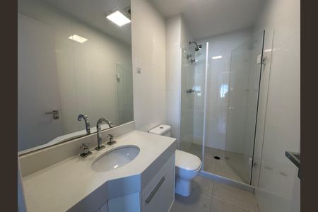 Apartamento à venda com 75m², 2 quartos e 2 vagasBanheiro da Suíte