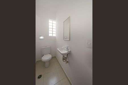 Casa à venda com 43m², 2 quartos e 2 vagasLavabo