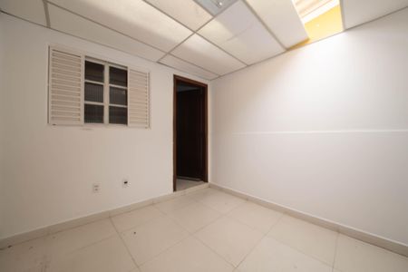 Casa à venda com 43m², 2 quartos e 2 vagasQuintal