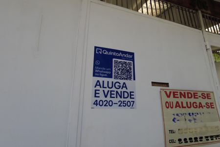 Casa à venda com 43m², 2 quartos e 2 vagasPlaquinha