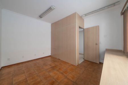 Casa à venda com 43m², 2 quartos e 2 vagasSala