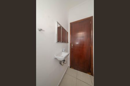 Casa à venda com 43m², 2 quartos e 2 vagasLavabo