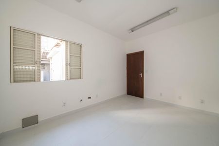 Casa à venda com 43m², 2 quartos e 2 vagasQuarto