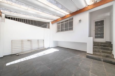 Casa à venda com 43m², 2 quartos e 2 vagasGaragem