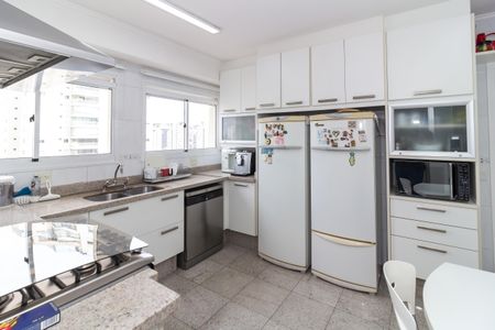 Apartamento à venda com 171m², 4 quartos e 3 vagas Apartamento à venda com 171m², 4 quartos e 3 vagasCozinha
