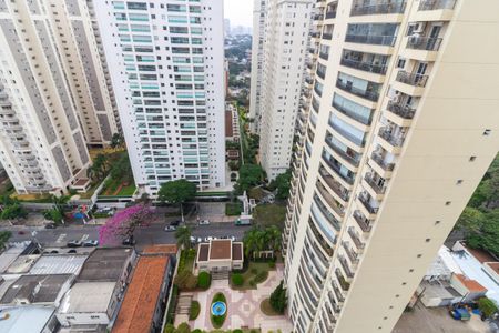 Apartamento à venda com 171m², 4 quartos e 3 vagas Apartamento à venda com 171m², 4 quartos e 3 vagasVaranda