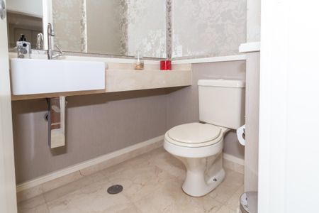 Apartamento à venda com 171m², 4 quartos e 3 vagas Apartamento à venda com 171m², 4 quartos e 3 vagasLavabo