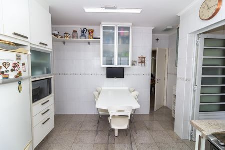 Apartamento à venda com 171m², 4 quartos e 3 vagas Apartamento à venda com 171m², 4 quartos e 3 vagasCozinha