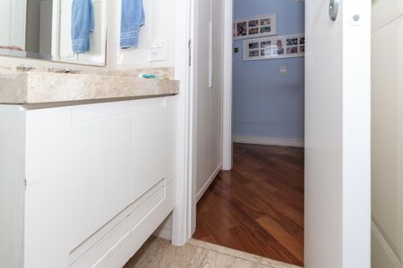 Apartamento à venda com 171m², 4 quartos e 3 vagas Apartamento à venda com 171m², 4 quartos e 3 vagasBanheiro da Suíte 3