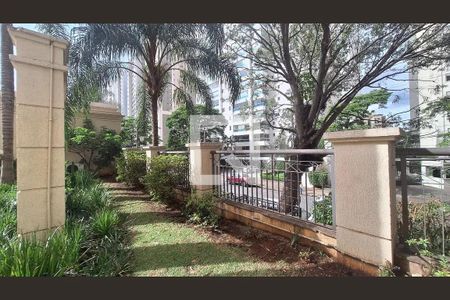 Apartamento à venda com 171m², 4 quartos e 3 vagas Apartamento à venda com 171m², 4 quartos e 3 vagasÁrea comum