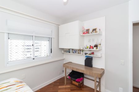 Apartamento à venda com 171m², 4 quartos e 3 vagas Apartamento à venda com 171m², 4 quartos e 3 vagasSuíte 3