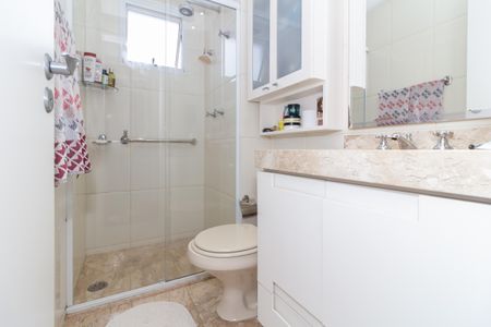 Apartamento à venda com 171m², 4 quartos e 3 vagas Apartamento à venda com 171m², 4 quartos e 3 vagasBanheiro da Suíte 3