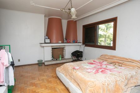 Casa à venda com 700m², 5 quartos e 2 vagas Casa à venda com 700m², 5 quartos e 2 vagasQuarto 1