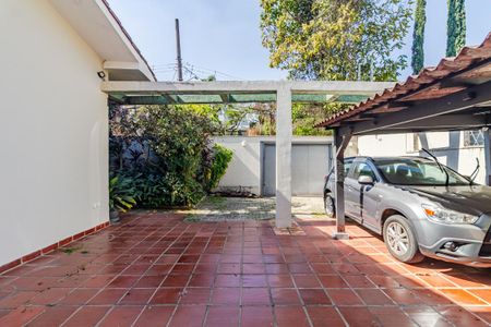 Casa à venda com 350m², 3 quartos e 5 vagasQuintal