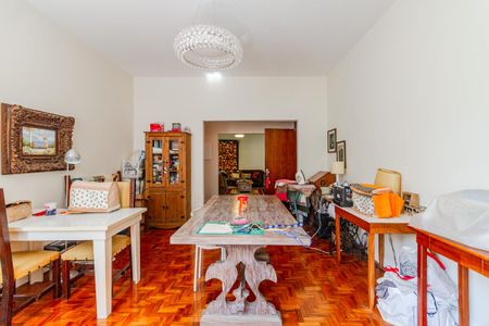 Casa à venda com 350m², 3 quartos e 5 vagasSala