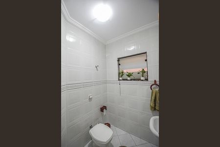 Casa à venda com 235m², 3 quartos e 5 vagasLavabo da Sala