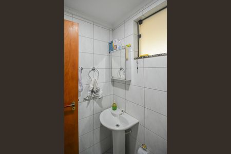 Casa à venda com 235m², 3 quartos e 5 vagasBanheiro de serviço