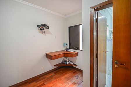 Casa à venda com 235m², 3 quartos e 5 vagasSuíte 2