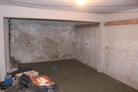 Casa à venda com 124m², 2 quartos e 2 vagasQuintal