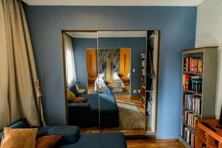 Casa de condomínio à venda com 343m², 3 quartos e 3 vagas Casa de condomínio à venda com 343m², 3 quartos e 3 vagasSuíte 1 - armários