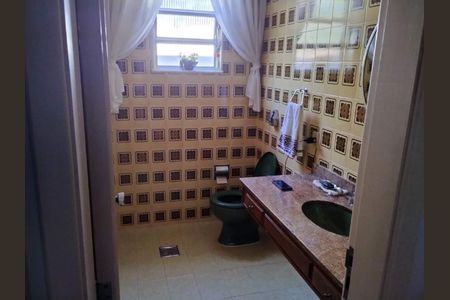 Casa à venda com 519m², 5 quartos e 5 vagas