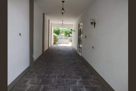 Casa à venda com 519m², 5 quartos e 5 vagas