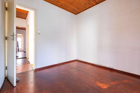 Casa à venda com 90m², 3 quartos e sem vaga Casa à venda com 90m², 3 quartos e sem vagaQuarto 2