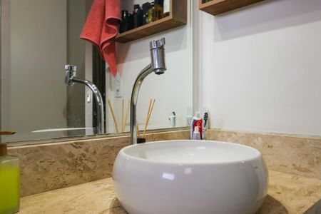 Apartamento à venda com 110m², 3 quartos e 2 vagas Apartamento à venda com 110m², 3 quartos e 2 vagasBanheiro da Suíte