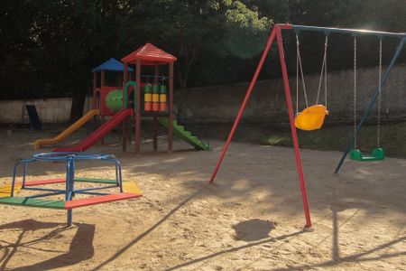 Apartamento à venda com 43m², 1 quarto e sem vagaÁrea comum - Playground