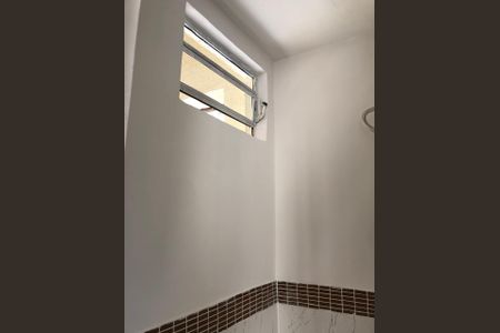 Casa de condomínio para alugar com 240m², 3 quartos e 2 vagasBanheiro de Serviço