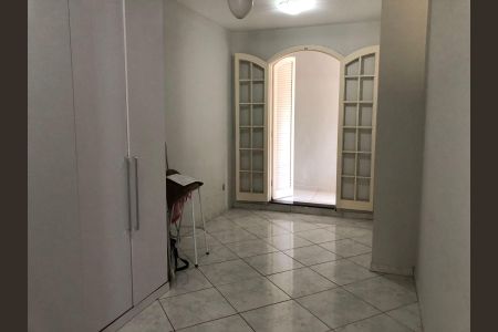 Casa de condomínio para alugar com 240m², 3 quartos e 2 vagasQuarto 3