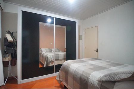 Casa à venda com 264m², 3 quartos e 3 vagasSuíte 1