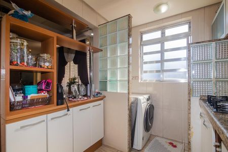 Apartamento à venda com 53m², 2 quartos e 1 vaga Apartamento à venda com 53m², 2 quartos e 1 vagaCozinha e Área de Serviço