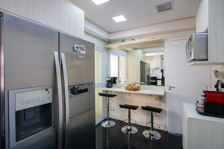 Apartamento à venda com 118m², 3 quartos e 4 vagas Apartamento à venda com 118m², 3 quartos e 4 vagasCozinha