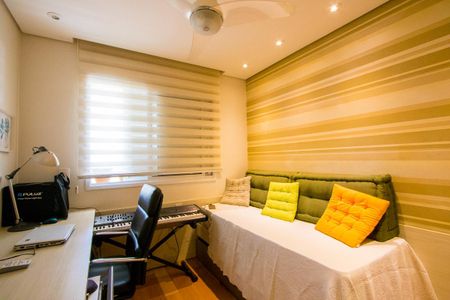 Apartamento à venda com 118m², 3 quartos e 4 vagas Apartamento à venda com 118m², 3 quartos e 4 vagasQuarto 2