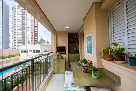 Apartamento à venda com 118m², 3 quartos e 4 vagas Apartamento à venda com 118m², 3 quartos e 4 vagasVaranda gourmet