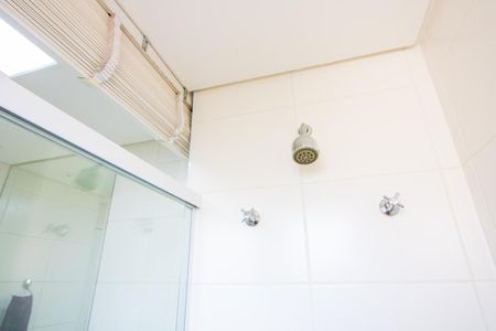 Apartamento à venda com 118m², 3 quartos e 4 vagas Apartamento à venda com 118m², 3 quartos e 4 vagasBanheiro social