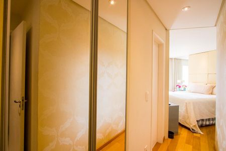 Apartamento à venda com 118m², 3 quartos e 4 vagas Apartamento à venda com 118m², 3 quartos e 4 vagasSuíte