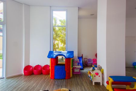 Apartamento à venda com 118m², 3 quartos e 4 vagas Apartamento à venda com 118m², 3 quartos e 4 vagasÁrea comum - Brinquedoteca