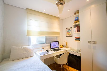 Apartamento à venda com 118m², 3 quartos e 4 vagas Apartamento à venda com 118m², 3 quartos e 4 vagasQuarto 1