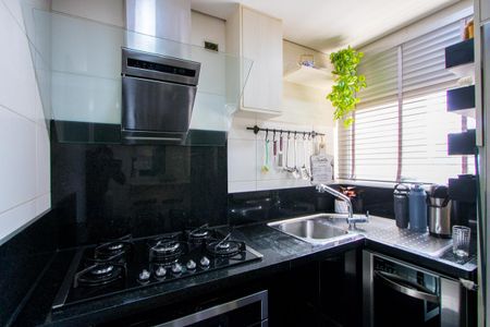 Apartamento à venda com 118m², 3 quartos e 4 vagas Apartamento à venda com 118m², 3 quartos e 4 vagasCozinha